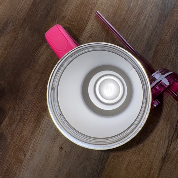 Stanley x Starbucks Berry Pink Shimmer 40 oz H2.0 Quencher Tumbler Holiday 2024 - Picture 9 of 10